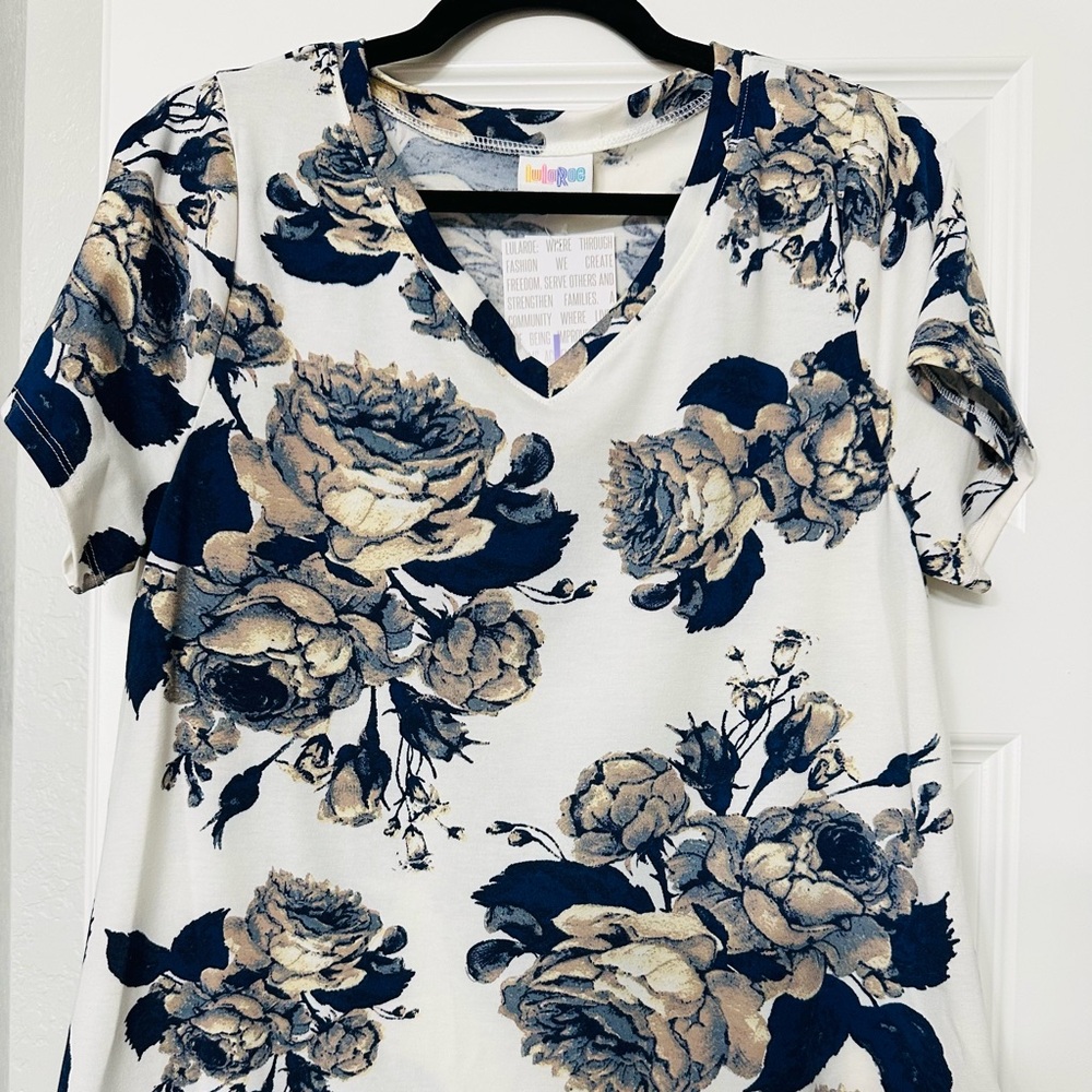 LuLaRoe Christy Top